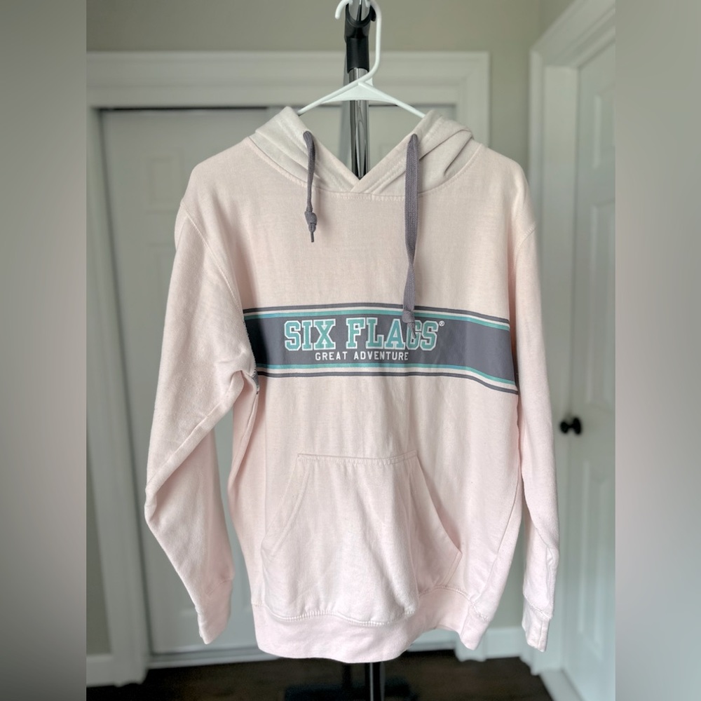 Six Flags Great Adventure hoodie in light pink